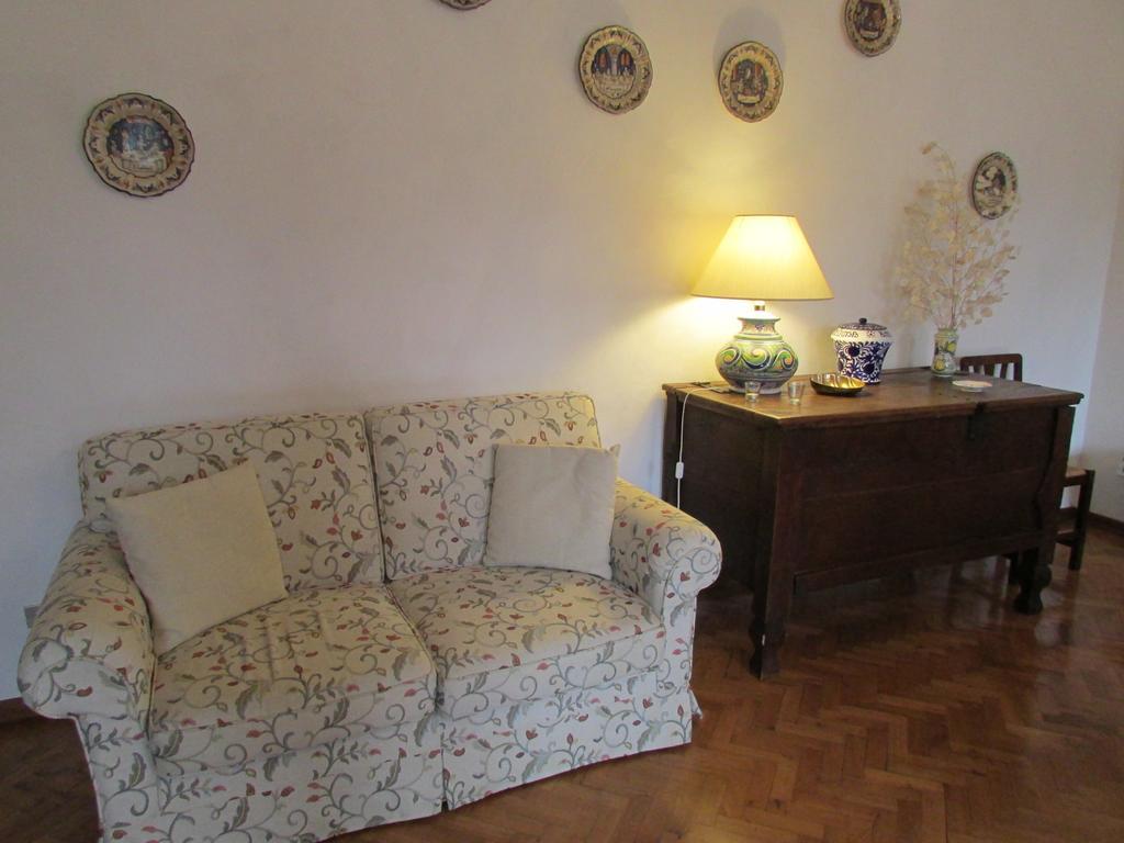 Agriturismo Dea Valfabbrica Exteriör bild