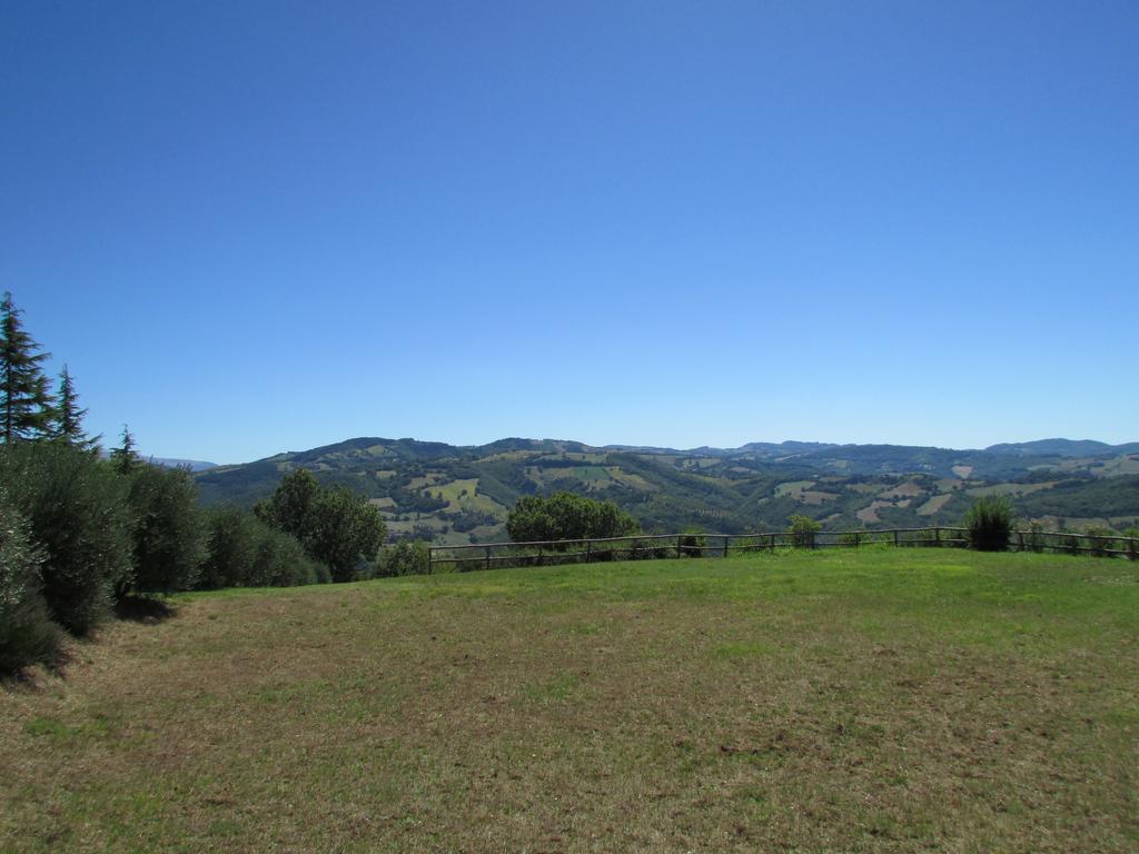 Agriturismo Dea Valfabbrica Exteriör bild